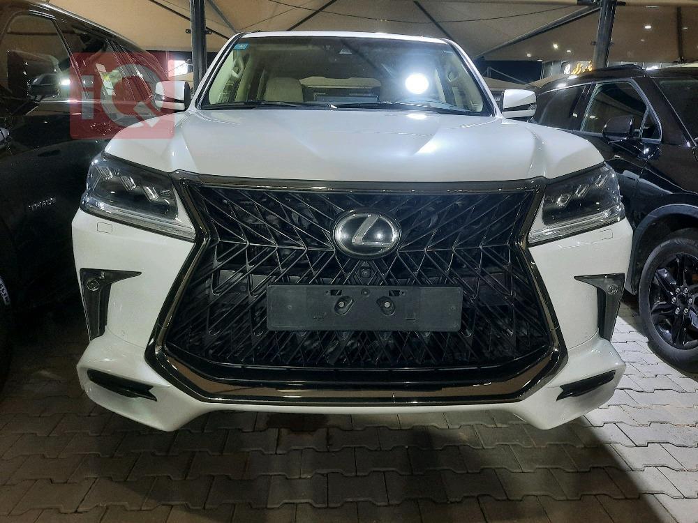 لێکزس LX